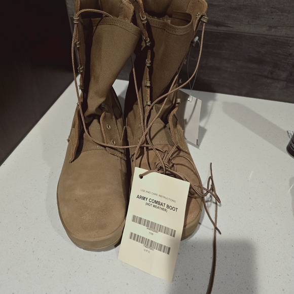 McRae Military Boots - Picture 10 of 10